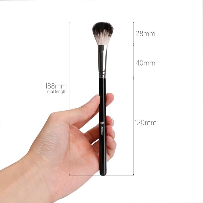 DUcare Highlighter Brush Fan Brush Setting Makeup Brush Blending Helps Lock in Foundation and Concealer 1Pcs Black