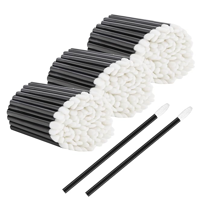 Disposable Lip Brush– Lip Applicators Makeup Applicators Lipstick Brush Makeup Brushes & Tools Lip Wands Makeup Artist Kit Essentials Beauty Tools (Black, 700Pcs)