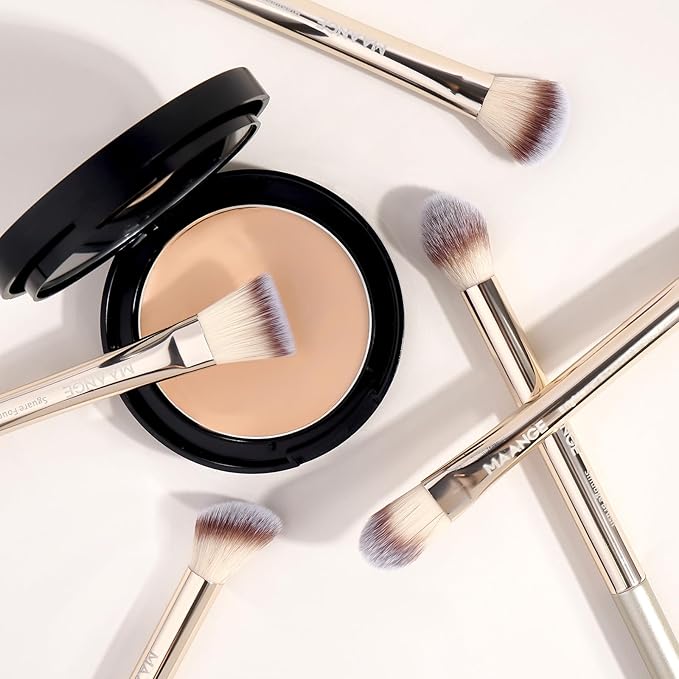 MAANGE 18 Pcs Makeup Brushes with Laser Bag, Premium Synthetic Makeup Brush Set Professional Makeup Tools Eyeshadow Eyebrow Foundation Blush Concealer Face Powder Blending Brushes Kit-Champange Gold