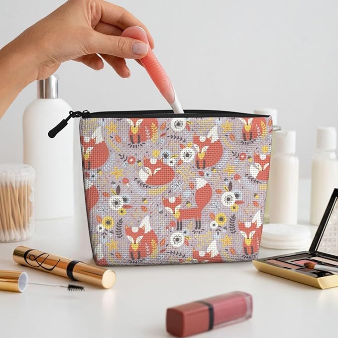 MOLAIGIN Funny Fox Forest Foxea Cosmetic Bag For Women, Travel Makeup Bag, Toiletry Zipper Bag, Large Capacity Aesthetic Cases