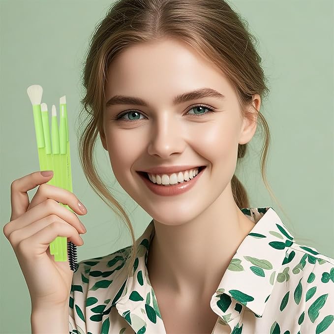 5-Piece Green Eye Makeup Brush Set – Soft, Synthetic Bristles Brushes for Eyeshadow, Blending, Eyeliner and Brow – Rubber Handle for Comfort Grip, Perfect for Beginners and Make up Lovers