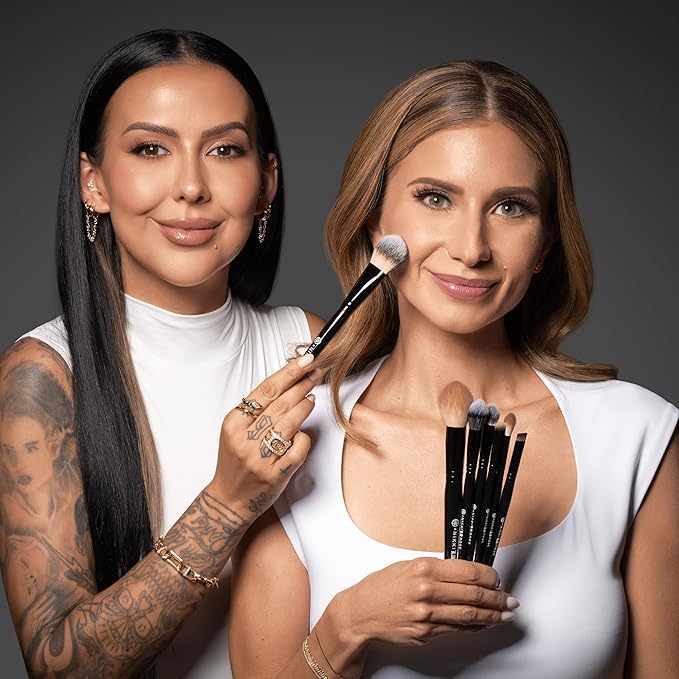 BK BEAUTY - NIKKI LA ROSE N17 MULTI-PRO FACE BRUSH – Dual-Sided Paddle Brush for Face Application, Liquid, Powder Blending - Bronzer, Contour, Blush, Foundation