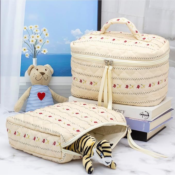 PAZIMIIK Quilted Makeup Bag Large Travel Zipper Soft Cosmetic Case for Women Girls Make Up,Little Flower Beige