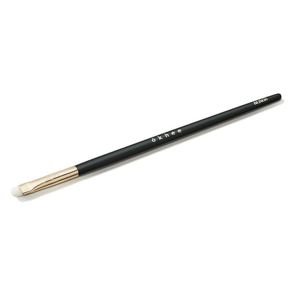 SOO ADOR okhee Eyeline Smudge Brush NUN06 – Professional Korean Eye Makeup Brush, Flat Precision Smudge Brush for Soft Eyeliner, Eyeshadow Blending & Natural Eye Definition