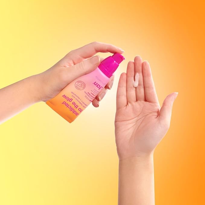 b.tan Gradual Self Tan Face Lotion | Addicted to the Glow - Daily Faical Tanning Cream for a Sunkissed Dark Bronze, Best Sunless Moisturizer, Hydrating Vitamin C, Travel Size, No Fake Tanner Smell