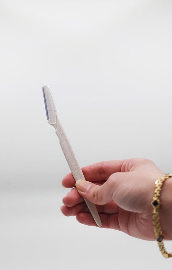 ARABESKS Eyebrow & Face Razors for Women – Dermaplaning Tool with Safety Guard, Eco-Friendly Handle – Peach Fuzz Remover, 3-Pack