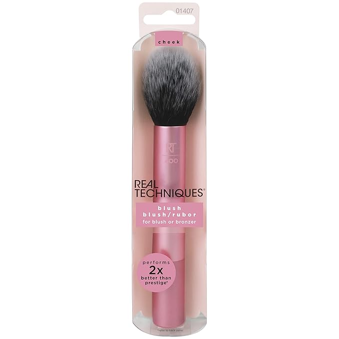 Real Techniques Ultra Plush Blush Makeup Brush, For Loose, Cream, or Pressed Blush, Rosy Glow Cheeks, Fluffy Powder Brush, Aluminum Ferrules, Synthetic Bristles, Vegan & Cruelty Free, 1 Count
