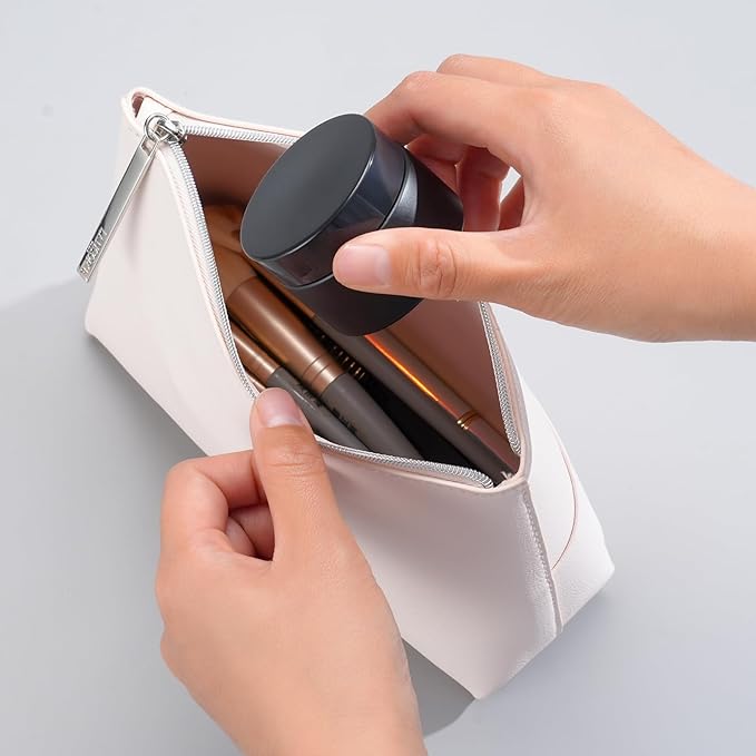 OverNews 1oz Small Glass Jar, Empty Cosmetic Lotion Containers,with Inner Liners,Black Lid, Spatula (Black)