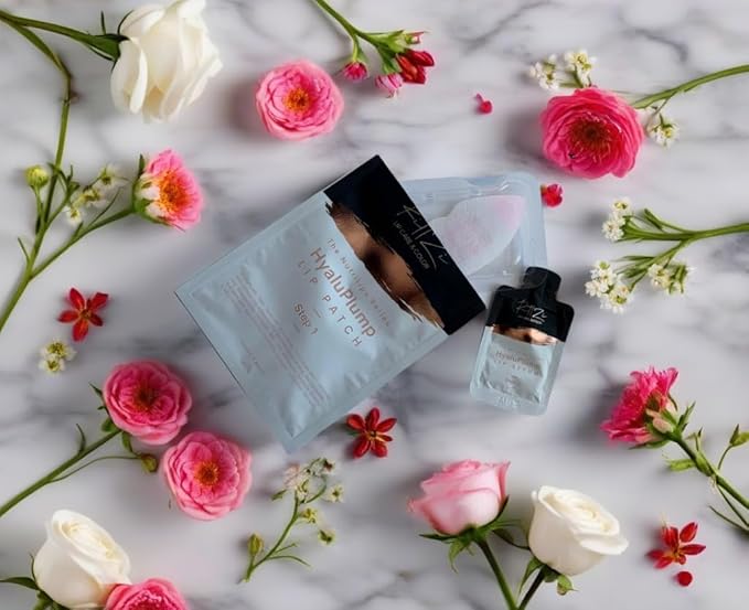 HyaluPlump Lips – Innovative Two-Step Lip Care System Featuring 800 Self-Dissolving Microneedles made from Sodium Hyaluronate, Niacinamide, and Peptides for Hydrated, Plump Lips