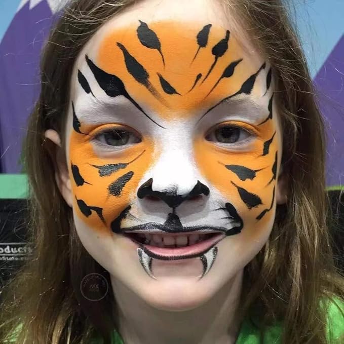 Go Ho Black Face Paint,Easy-to-Use Oil Based Eye Black Stick,Waterproof Face Body Paint for Halloween Cosplay Zombie Skeleton Clown Goth Makeup