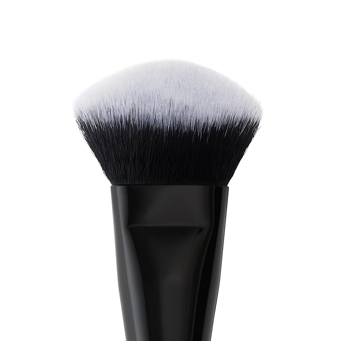 e.l.f. Stain & Tint Blending Brush, Liquid Blush Brush For Blending & Creating An Even Finish, Made With Synthetic Bristles, Vegan & Cruelty-Free