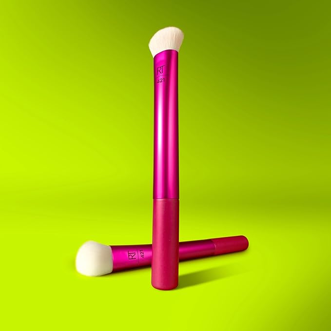 Real Techniques Vivid Escape Color Pop Blush Brush, Multipurpose Makeup Brush For Easy Blending, Use With Liquid & Cream Blush, Synthetic, Soft Bristles, Cruelty-Free & Vegan, 1 Count