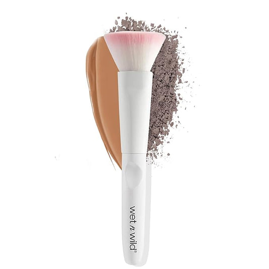 wet n wild Kabuki Brush, Flat Top for All Formulas, Densely-Packed Synthetic Bristles, Ergonomic Handle for Comfortable Control