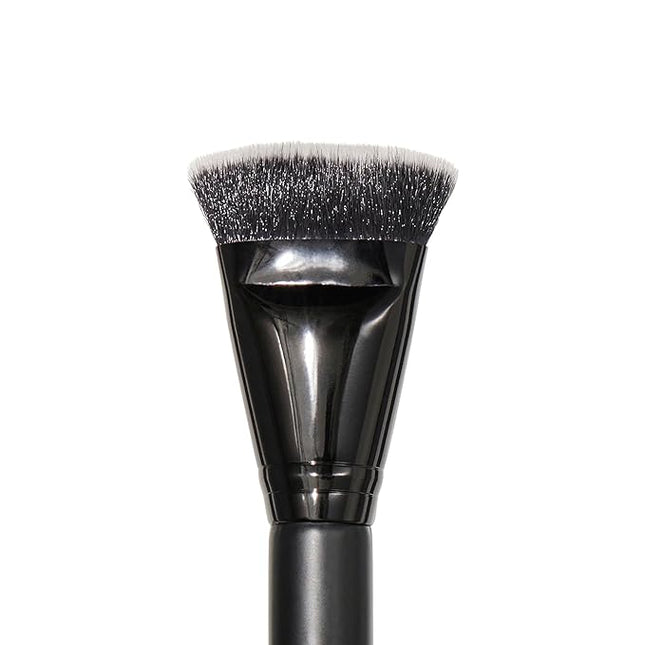 e.l.f. Contouring Brush, Makeup Brush For Creating Flawless Dimension & Sculpting, Use With Bronzer, Powder, Liquids & Creams, Vegan & Cruelty-Free