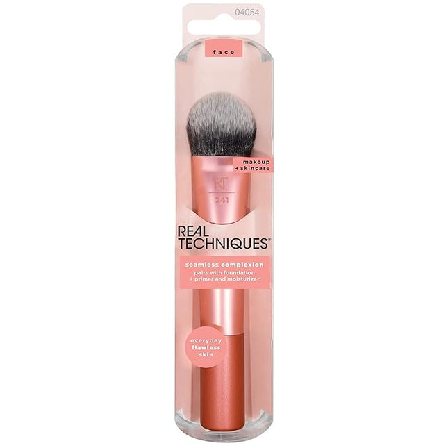 Real Techniques Seamless Complexion Makeup Brush, For Foundation, Primer, & Moisturizer, Multipurpose Foundation Brush Or Skincare Tool, Streak-Free, Buildable Coverage & Natural Finish, 1 Count