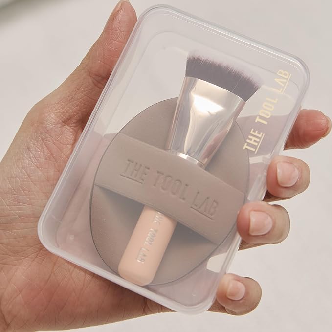 THE TOOL LAB All Day Fitting Duo (Glow type) - Premium Base Makeup Set for Liquid Cream Powder Foundation, Buffing Blending Face Brush, Sponge, Portable Case - 1.1" Flat Top Brush