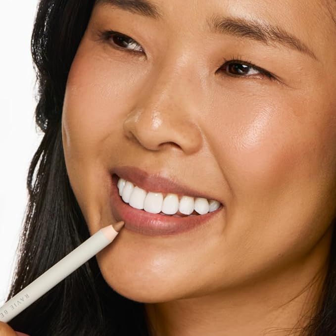 Soft Definition™ Longwear Lip Liner – Smudge-Resistant, Waterproof Precision Pencil for Effortless Shaping – Vegan & Cruelty-Free All-Day Wear Lip Definition (Almond)