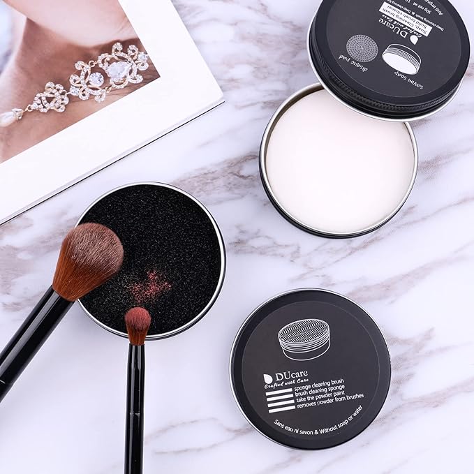DUcare Makeup Brush Cleaner Makeup Brushes Solid Soap Cleanser with Color Removal Sponge Brush Cleaning Mat, Silicone Makeup Cleaning Cosmetic Cleaner Blenders Shampoo Removes Shadow Color