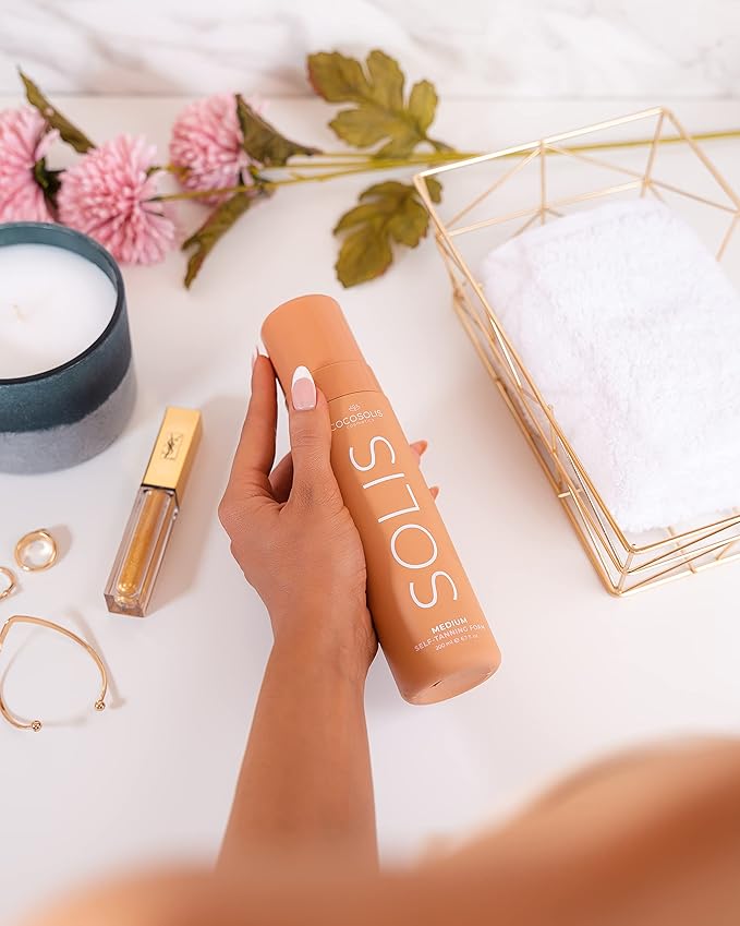 COCOSOLIS SOLIS medium self-tanning lotion for face and body, mousse for a rich, natural and long-lasting tan, with plant-based DHA (200 ml)