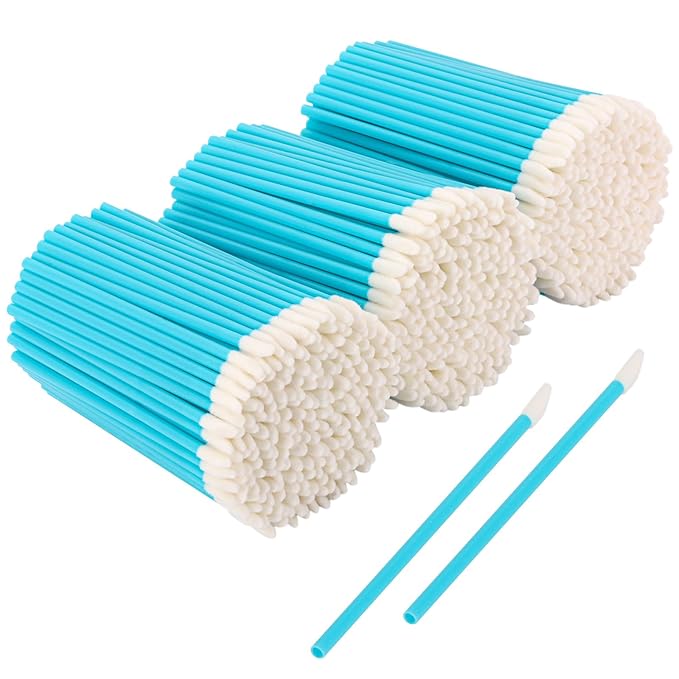 700 Piece Disposable Lip Wands - Lip Brushes, Lipstick & Gloss Applicators - Lint Free Makeup Applicator Brush Beauty Tool - Blue
