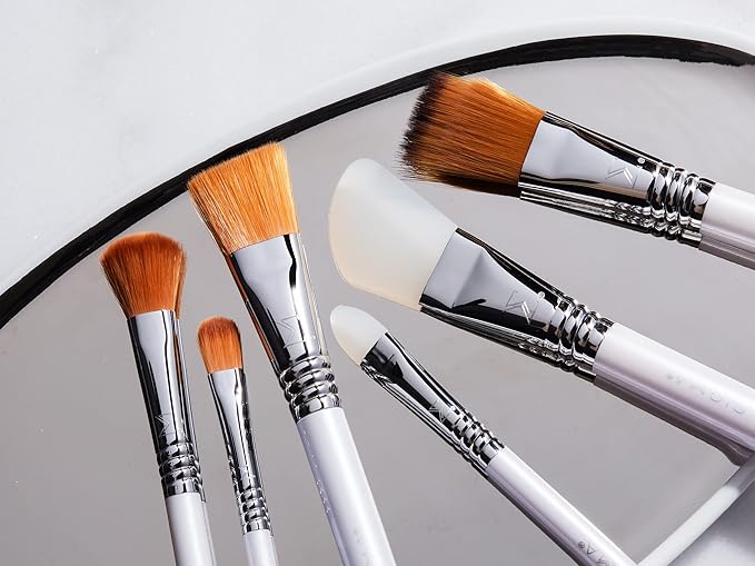 Sigma Beauty S05 Moisturizer Skincare Brush – Skincare Tool for Applying Skincare Products to Face and Skin, Face Moisturizer Brush for Creams and Lotions (1 Pc)