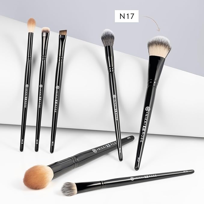 BK BEAUTY - NIKKI LA ROSE N17 MULTI-PRO FACE BRUSH – Dual-Sided Paddle Brush for Face Application, Liquid, Powder Blending - Bronzer, Contour, Blush, Foundation