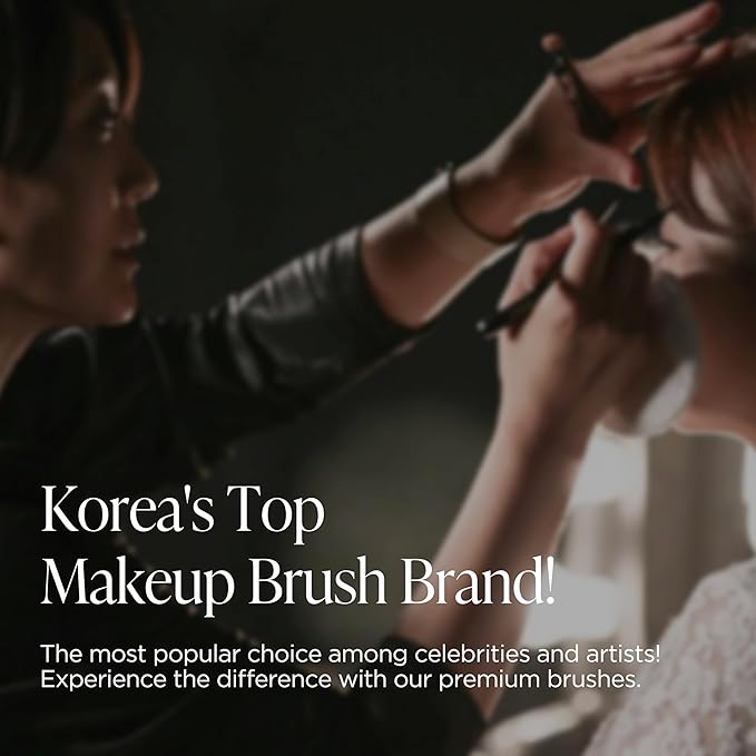 Piccasso 207A Eyeshadow Brush – Flat Rounded Eye Brush for Blending and Shading, Soft Bristles for Smooth Eye Makeup Application, Korean Eyeshadow Brush for All Eye Shapes