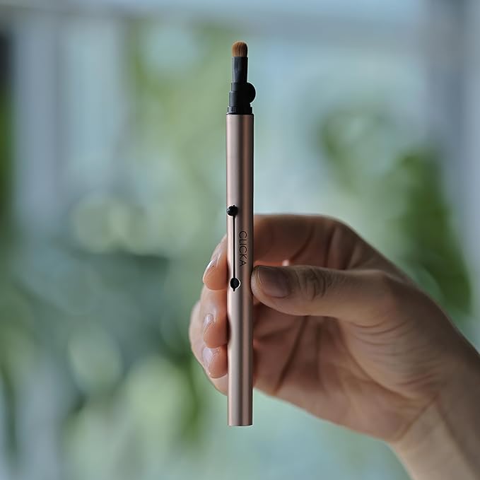 Retractable Automatic Lid Smuge Brush (Champagne Gold)