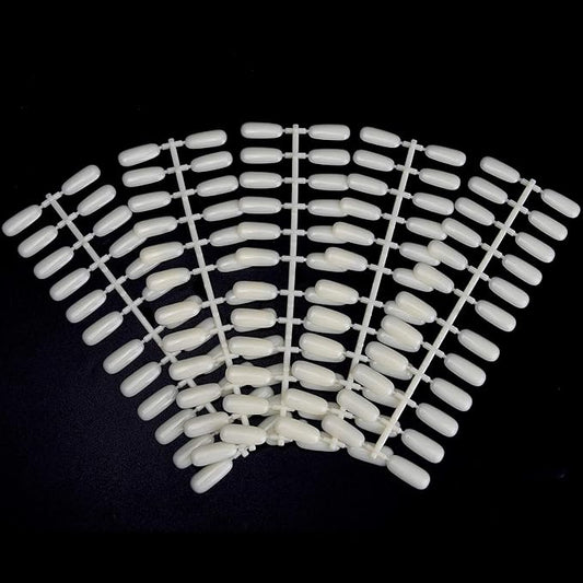 Noverlife 600PCS Flat False Nail Tips for Nail Color Display Book, Fake Nail Art Tips for UV Gel Polish Nail Color Swatches Samples Organizing Tabletop Display Board Nail Salon Practice