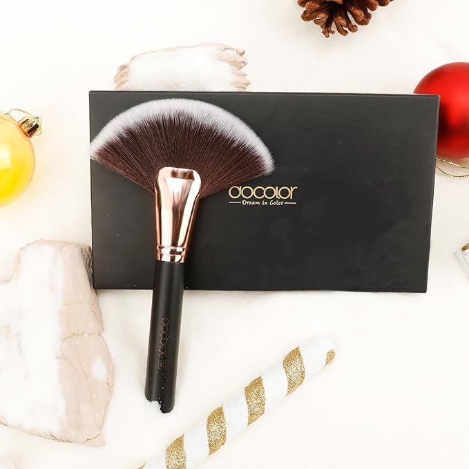 Docolor Fan Brush Finishing Powder Brush Multi-use Brush For Face and body Professional Highlighting Blush powder Bronzer Cheekbones Make Up Brushes Perfect For Spray Tan Powder Synthetic Hair Soft