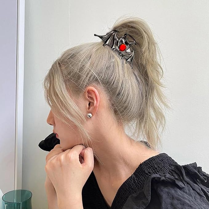 2 Pcs Halloween Hair Clips for Women, Horror Bat Hair Claw Clips, Black & Silver Metal Claw Clips with Bat Wings Design, Cosplay Party Hair Claw, Halloween Hair Accessories for Thick and Thin Hair