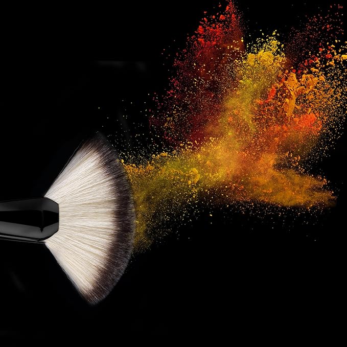 Fan Makeup Brush, Luxspire Professional Highlighting Make Up Brush Blush Bronzer Cheekbones Brush, Single Large Soft & Dense Face Blush Powder Foundation Brushes Make Up Tool, Black