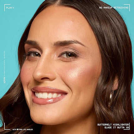 NYX PROFESSIONAL MAKEUP Buttermelt Highlighter, Powder Highlighter Makeup, With Up to 12H Wear and High Impact Glow - 10 Glaze It Butta (Light Bronze)