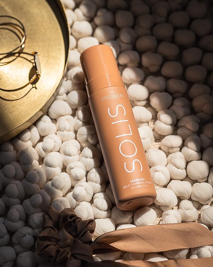 COCOSOLIS SOLIS medium self-tanning lotion for face and body, mousse for a rich, natural and long-lasting tan, with plant-based DHA (200 ml)