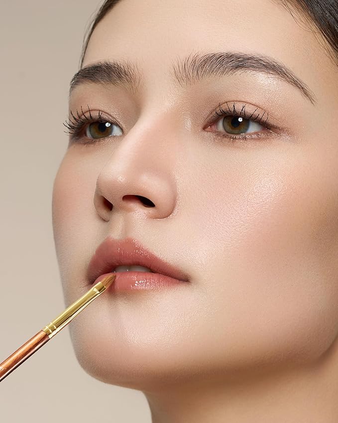 Desert Oak Series Almond Arc Lip Definer - Premium Weasel Hair for Precise Lip Lining & Blending, Luxury Bubinga Handle (CM 208)