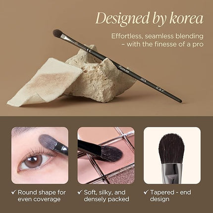 Piccasso 207A Eyeshadow Brush – Flat Rounded Eye Brush for Blending and Shading, Soft Bristles for Smooth Eye Makeup Application, Korean Eyeshadow Brush for All Eye Shapes