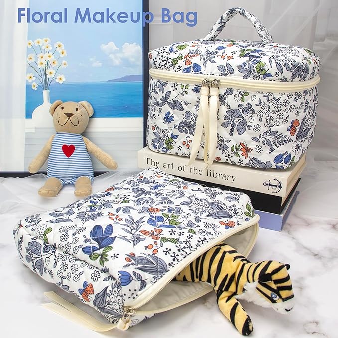 PAZIMIIK Quilted Makeup Bag Large Travel Zipper Soft Cosmetic Case for Women Girls Make Up,Leaf White