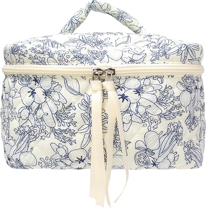 PAZIMIIK Quilted Makeup Bag Large Travel Zipper Soft Cosmetic Case for Women Girls Make Up,Flower White