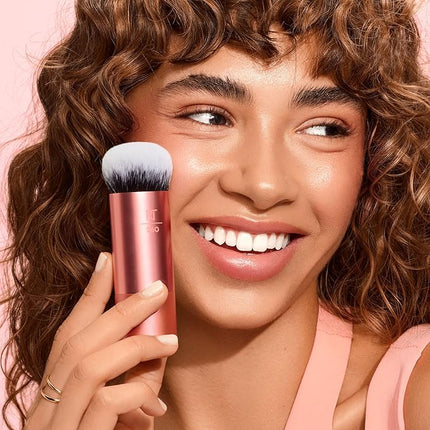Real Techniques Bubble Blending Makeup Brush, Multipurpose Foundation Brush For Liquid, Cream, & Powder Products, Unique Round Brush Head, Synthetic Bristles, Vegan & Cruelty Free, 1 Count
